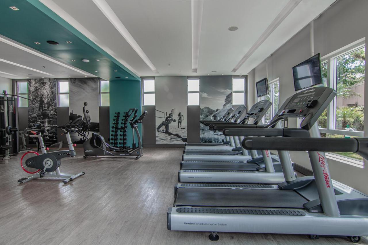 Hotel Deville Prime Πόρτο Αλέγκρε Εξωτερικό φωτογραφία The gym at the Village at Riverwalk