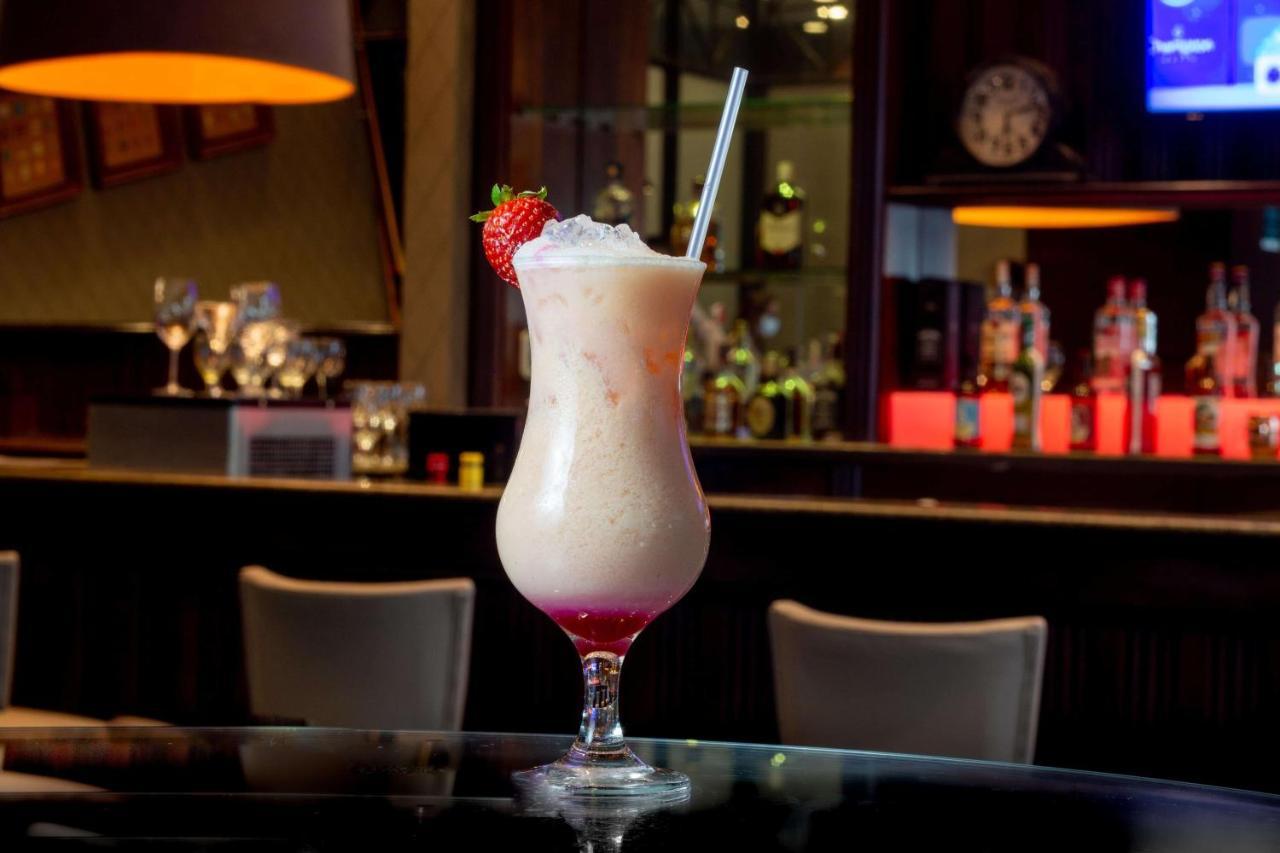 Hotel Deville Prime Πόρτο Αλέγκρε Εξωτερικό φωτογραφία A strawberry daiquiri